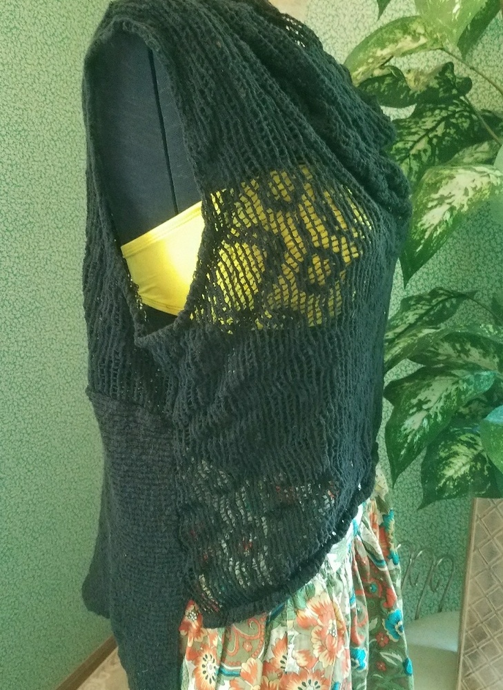 Peek A Boo cover your beach bum hi lo tunic!